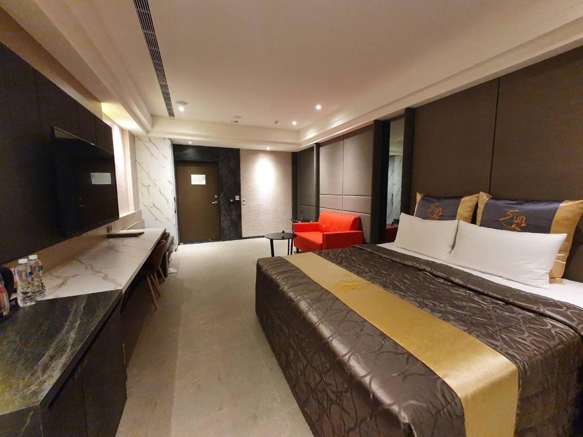 Sun Motel Kaohsiung Dış mekan fotoğraf